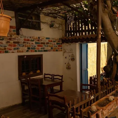 Tarihi Konagi Antikhan Accommodatie bij particulieren