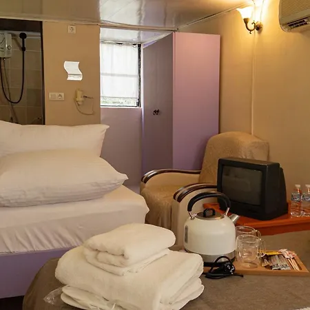 Tarihi Konagi Antikhan * Ayvalı