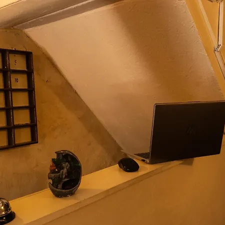 Tarihi Konagi Antikhan * Ayvalı