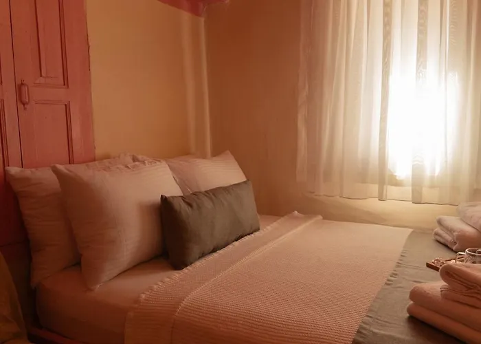 Tarihi Konagi Antikhan Kwatera prywatna *